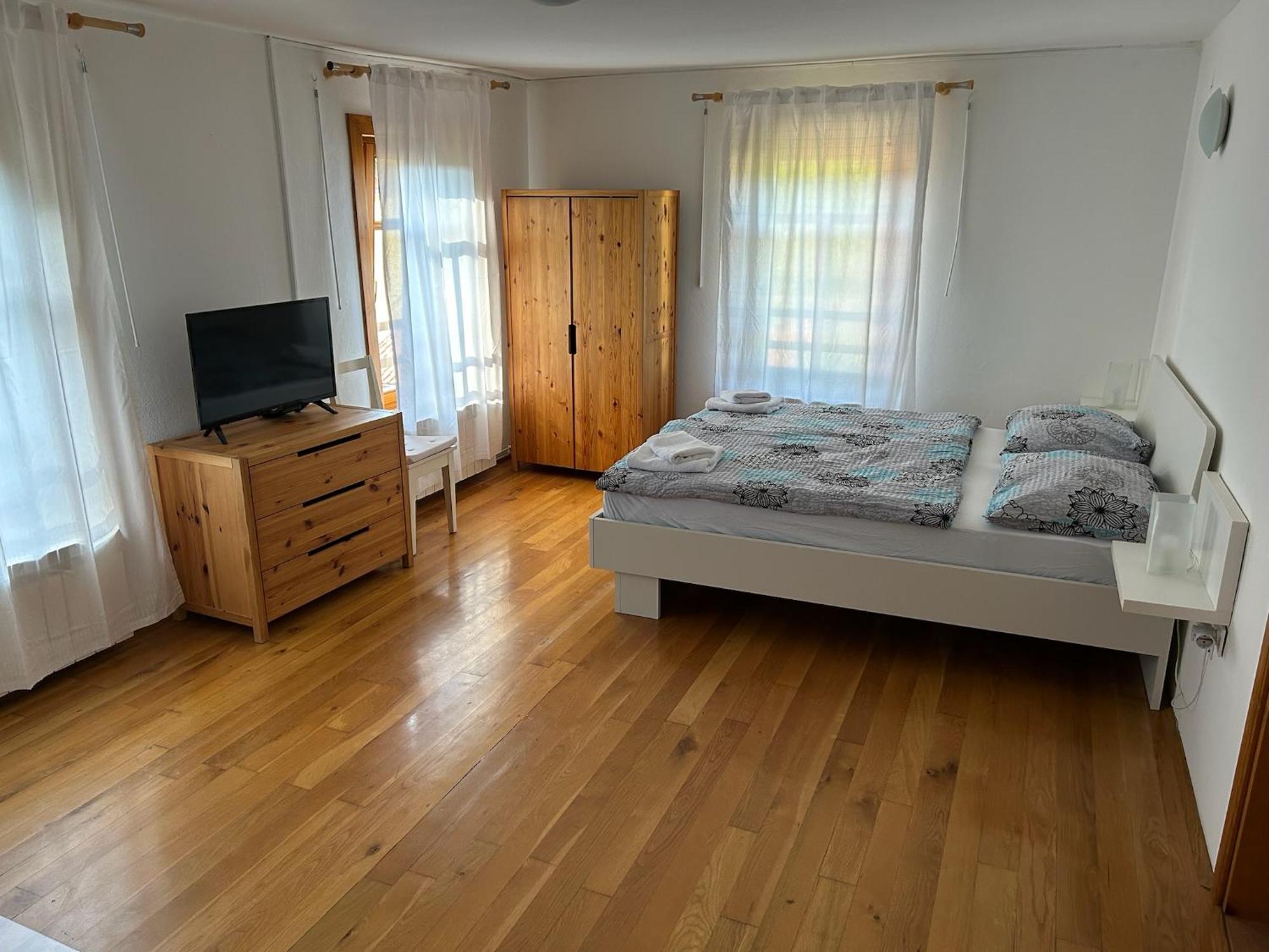 Stres-Less Sunny Apartments โคบาริด ภายนอก รูปภาพ